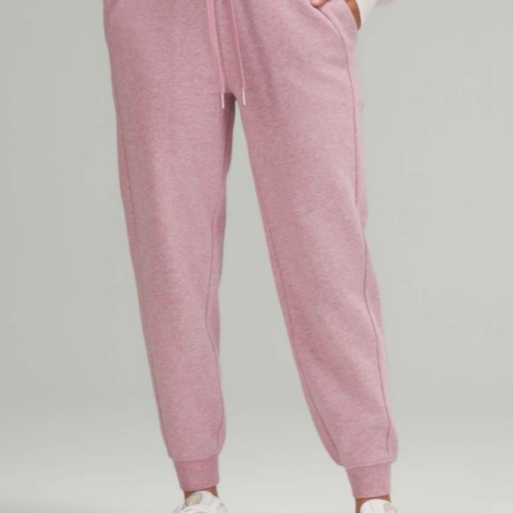 Lululemon Scuba High-Rise Jogger
